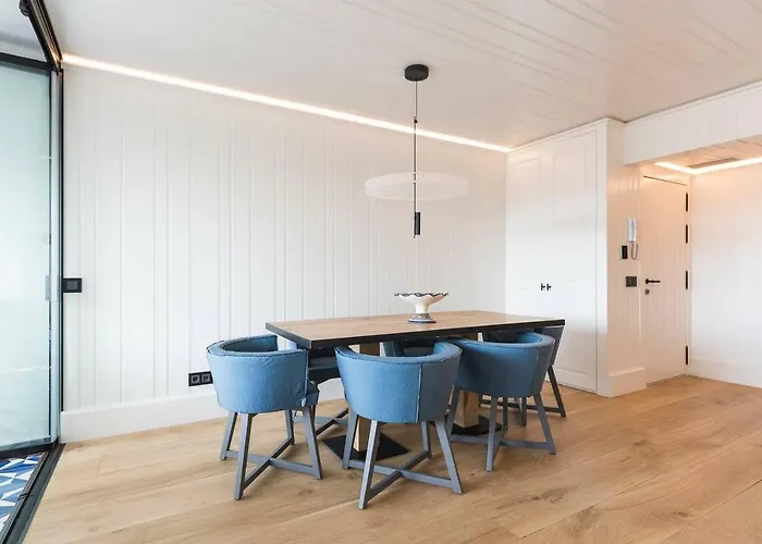 Ac By Staynnapartments